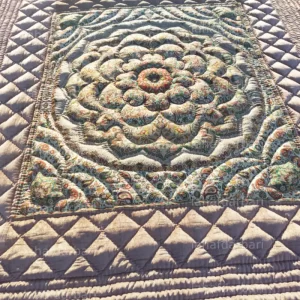 لحاف کرسی مخمل طرح اردیبهشت لوزی